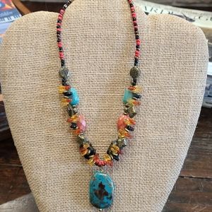 Beautiful Turquoise Stone Necklace